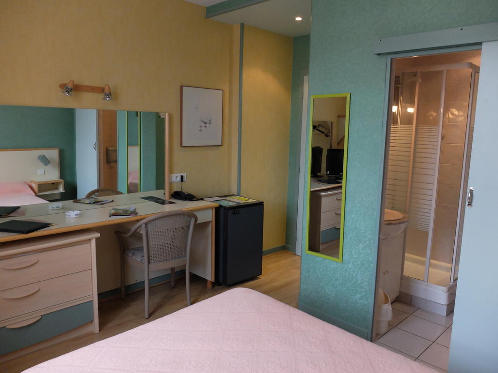 Les Messageries Otel Saint-Flour  Oda fotoğraf