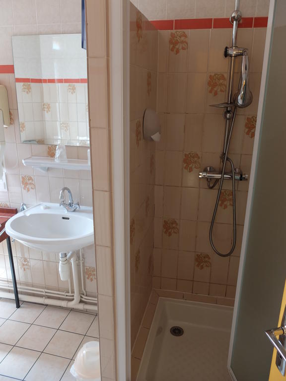 Les Messageries Otel Saint-Flour  Oda fotoğraf